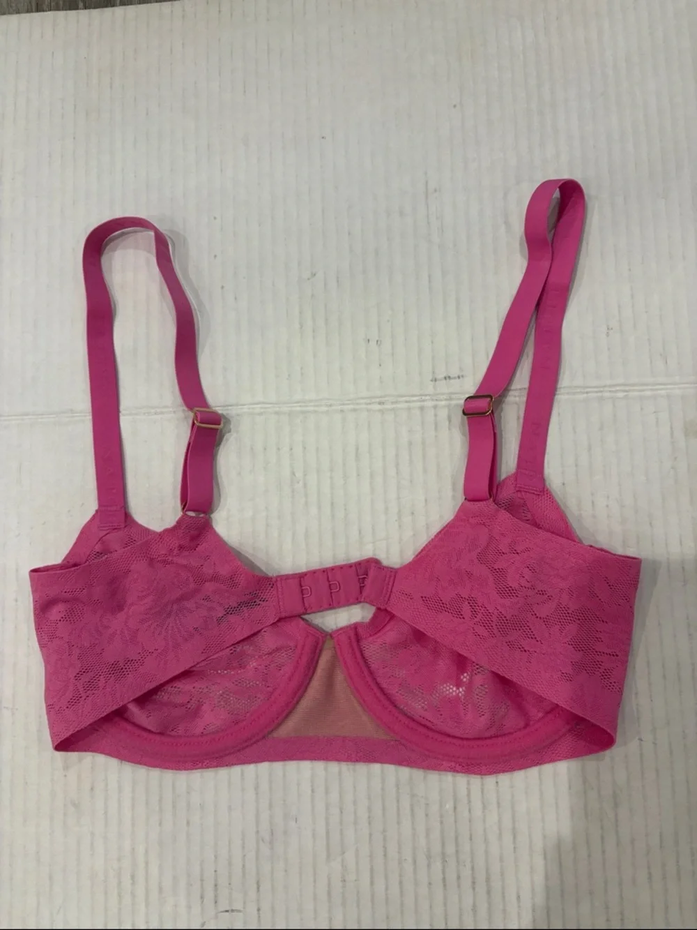 NWOT Natori Pink Sheer Lace Levitate Unlined Underwire Bra Size 32B - Picture 17 of 17